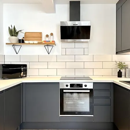 Higgihaus #56a Cool Quiet Stylish Awesome Location 布里斯托